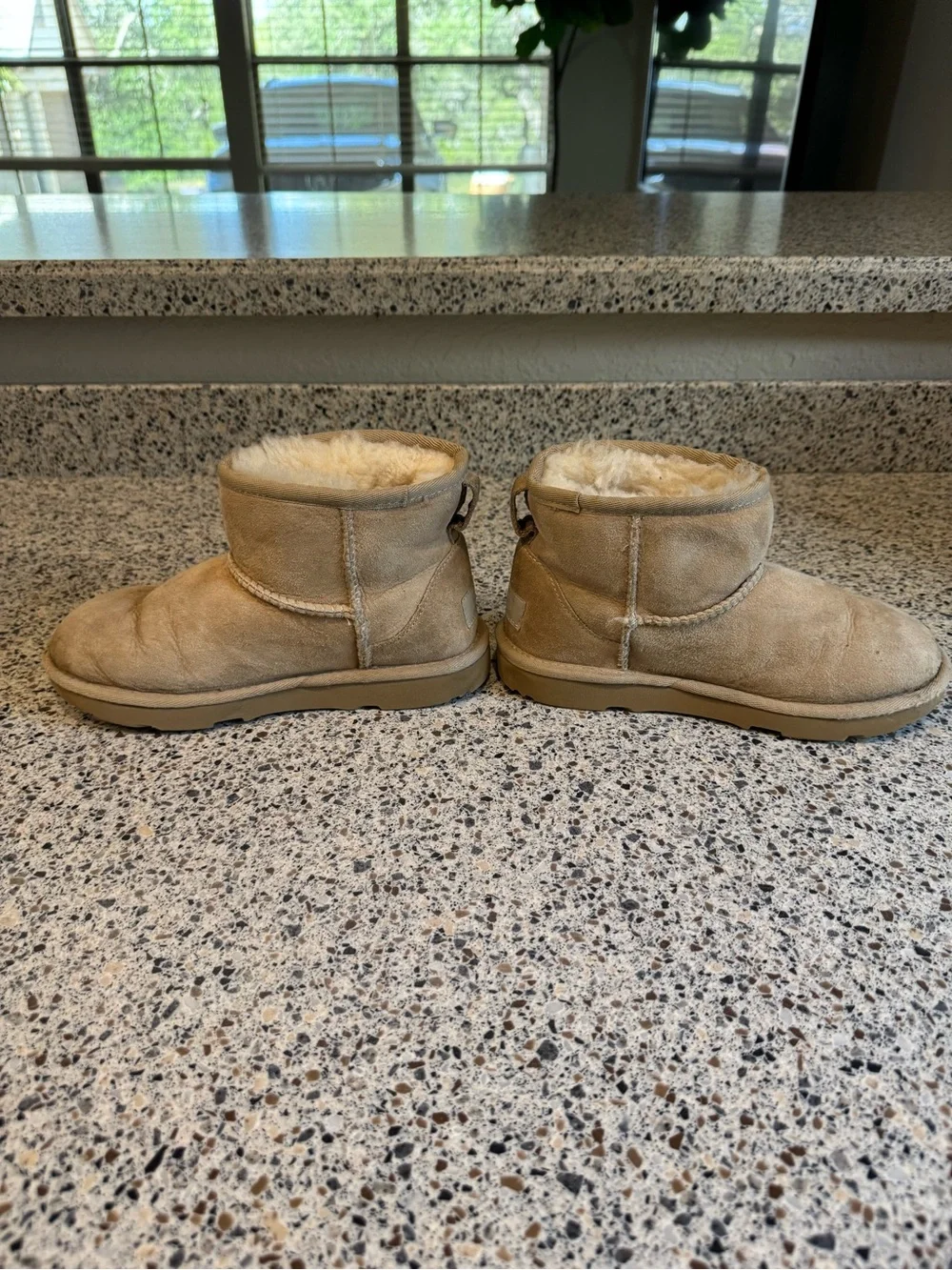 UGG Kids Short Shearling Boot - Chestnut